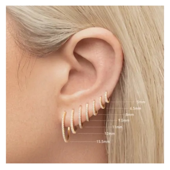 NIB Maria Tash Diamond Eternity Hoop Earring - Picture 3 of 10